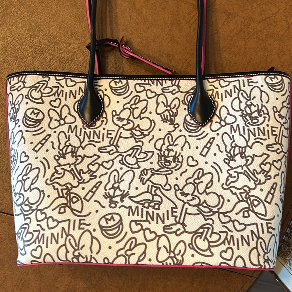 Dooney & Bourke Disney tote - Minnie Mouse - Picture 3 of 4